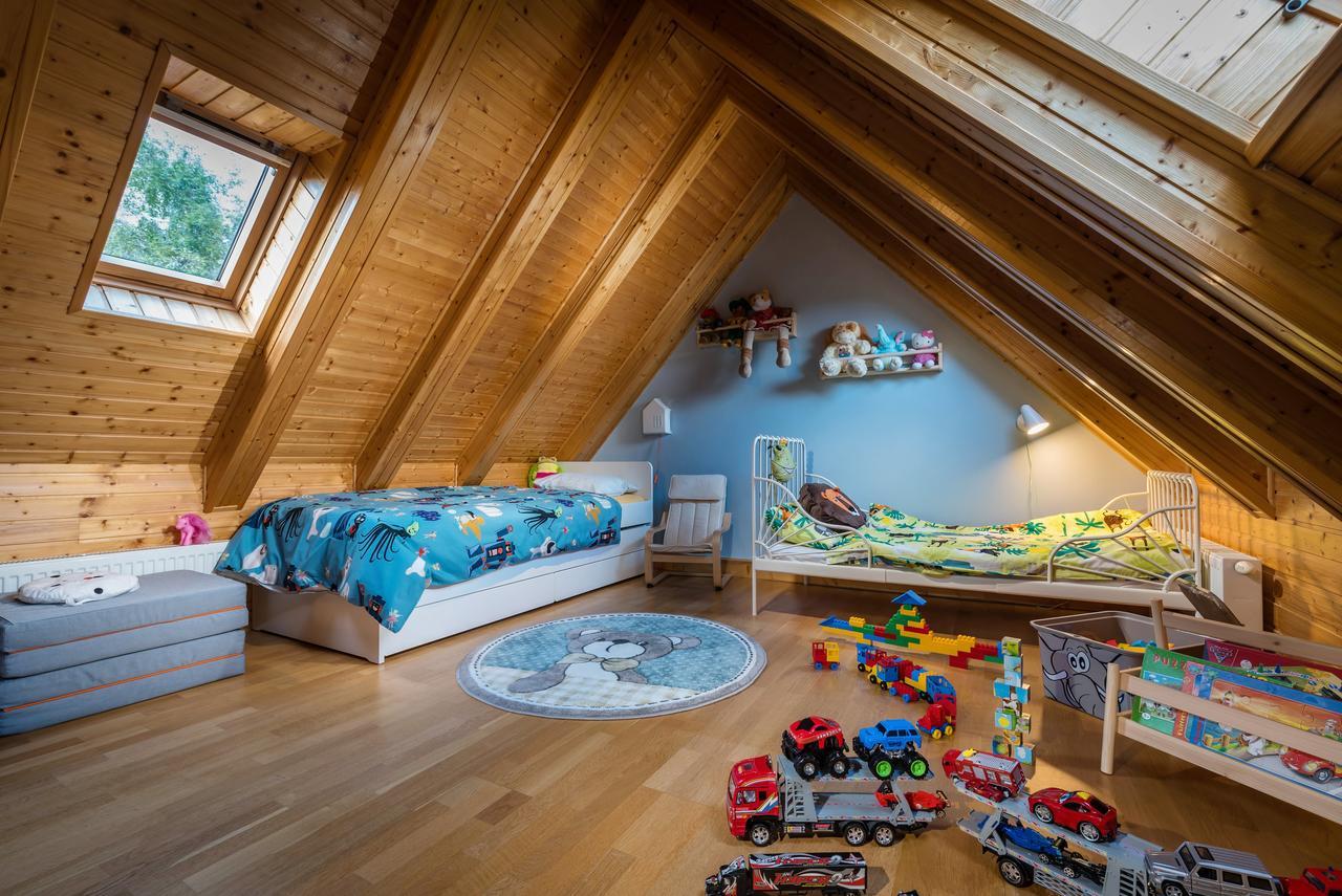 Oddy Villa Stara Lesna Exterior photo